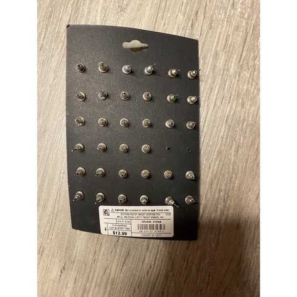 Earring set - Picture 2 of 2